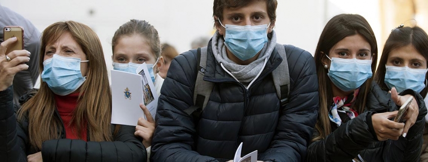 Young Adults May Face Severe COVID-19 - جوانان هم به موارد شدید کرونا مبتلا می شوند