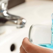 Mouthwashes could reduce the risk of coronavirus transmission - دهان شویه ها می توانند خطر انتقال کرونا را کاهش دهند