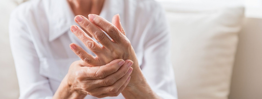 COVID-19 Infection Rates Low in People with Rheumatic Diseases - میزان پایین عفونت کرونا در بیماران روماتیسمی