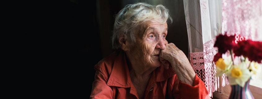 Social isolation puts women at higher risk of hypertension - تنهایی باعث افزایش فشارخون در بانوان می شود