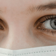 COVID-19 affects the eyes - کرونا می تواند باعث ایجاد زخم در چشم گردد
