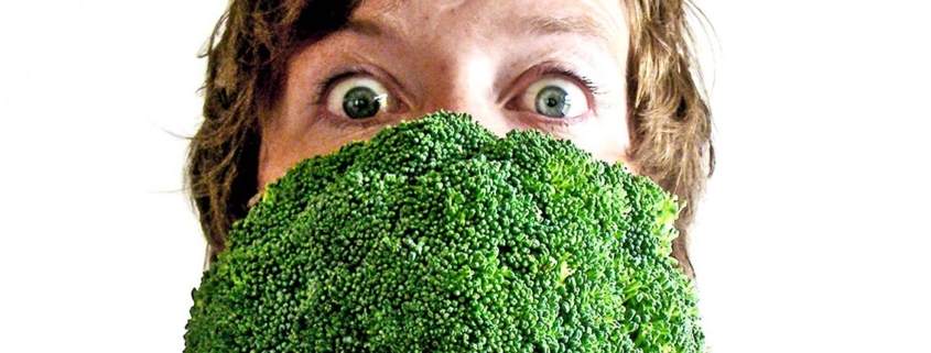 Danish and Chinese tongues taste broccoli and chocolate differently - مزه ها ممکن است در نژادهای مختلف متفاوت احساس شود