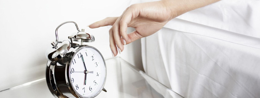 Waking just one hour earlier cuts depression risk by double digits - خواب صبح و افسردگی