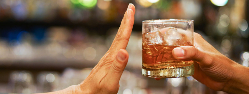 One alcoholic drink a day linked with reduced brain size - تاثیر مخرب الکل بر سلامت مغزی